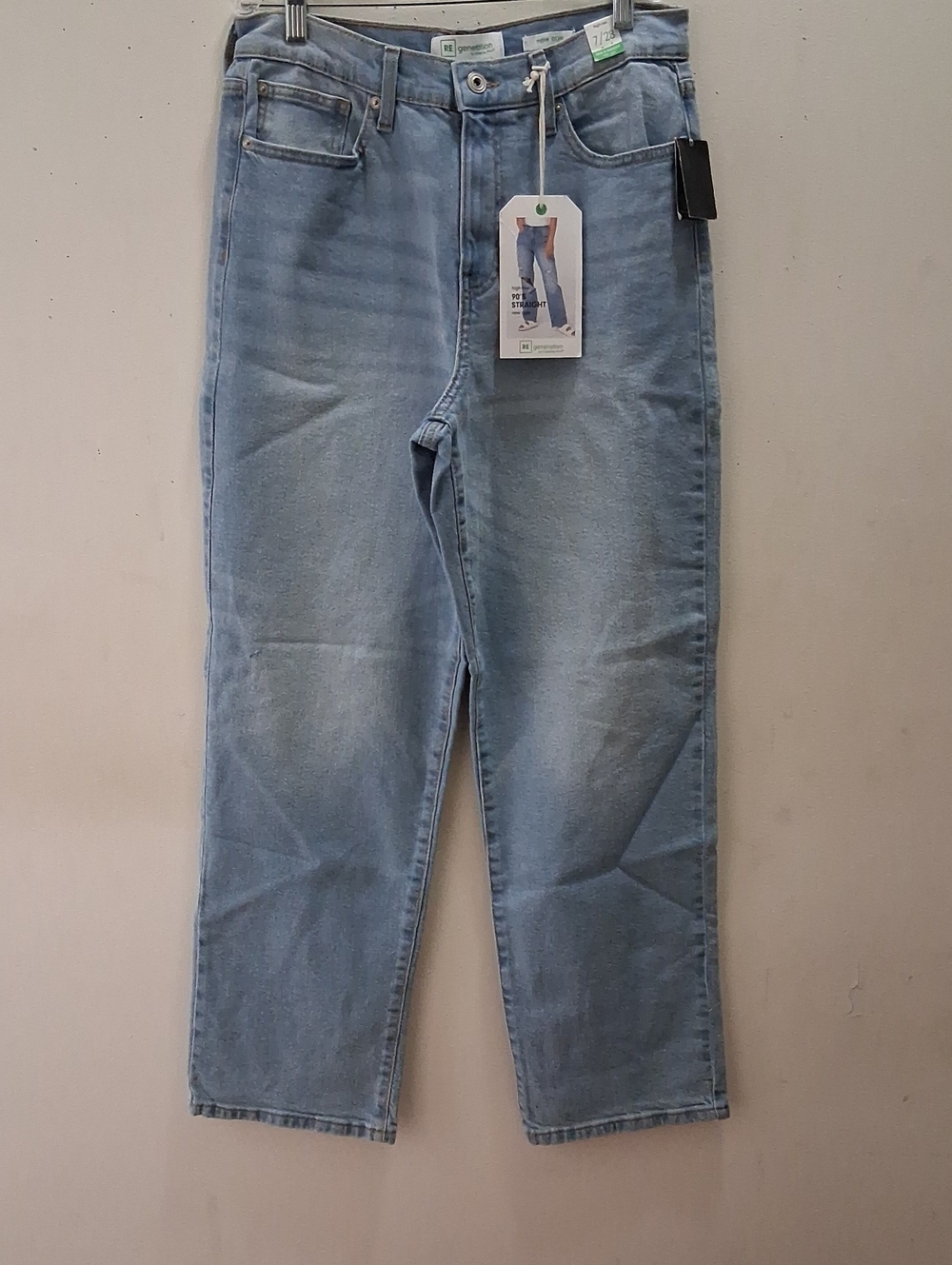 Women’s Light Blue Straight Jeans - Classic High-Rise Fit Size 9 - Picture 1 of 6
